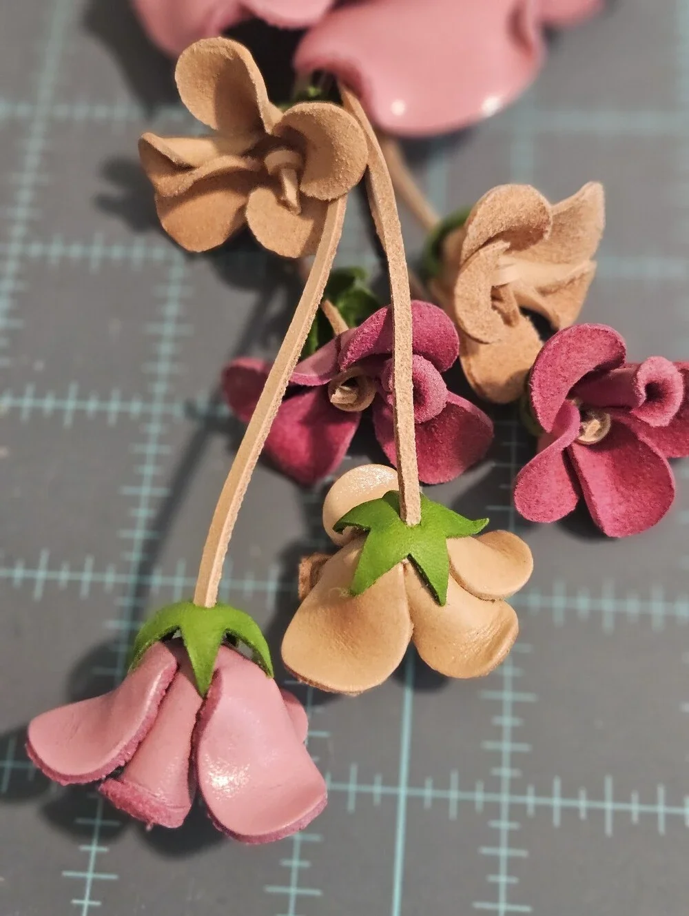 Pink Floral Leather Bag Clip Accessory
